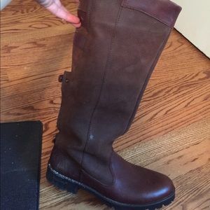 Women’s Duberry boots